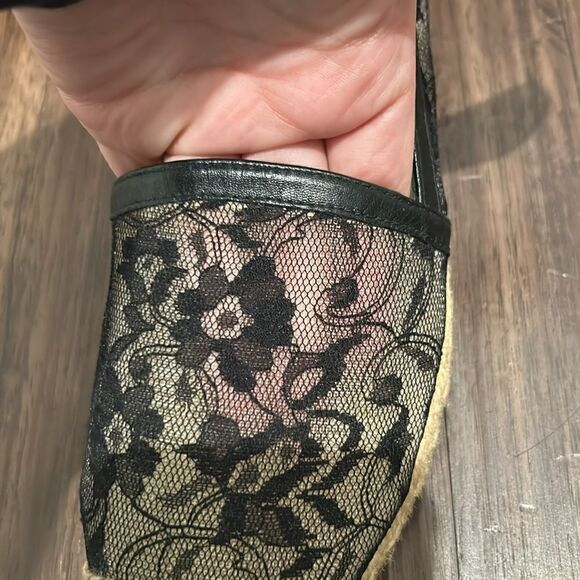 Stuart Weitzman Black Lace Platform Shoes, Size 7.5 - Picture 4 of 13